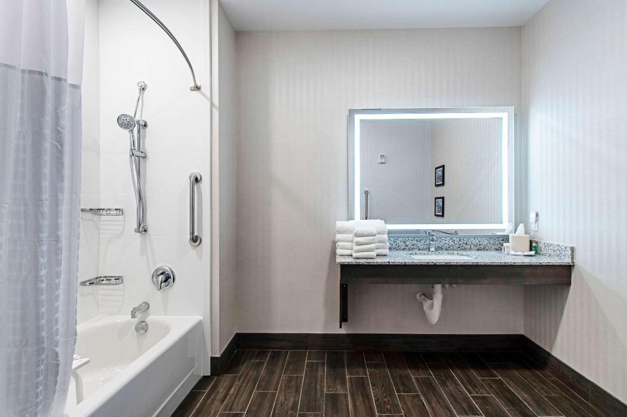 Comfort Suites Grove City - Columbus South Bagian luar foto